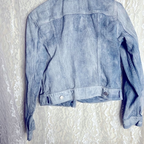 Levi’s Silver Tab Distressed Denim Trucker Jean Jacket - Picture 2 of 5